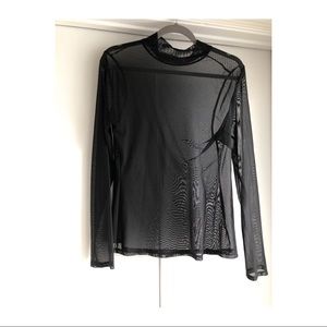 SOLD🔥USED🔥 sheer black top